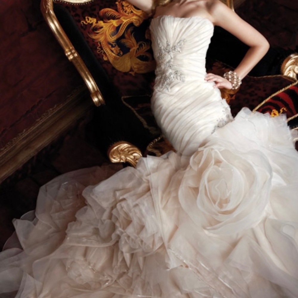 Impression Bridal Dress - Picture 16 of 16